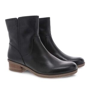 Dansko Bethanie Waterproof Burnished Black Boots, size 38 EU or 7.5/8 US